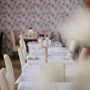 https://hotel-lalla-cesenatico.emilia-romagnahotels.net