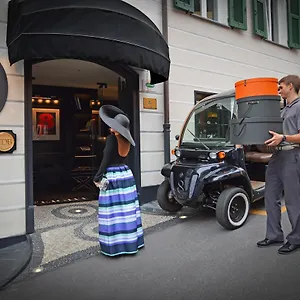 ***** Hotel Eight Italy